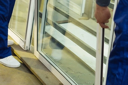 Commercial Glass Repair Technician in Clearwater, FL